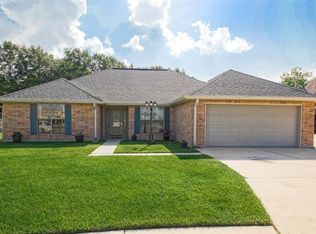 102 Union Dr, Hahnville, LA 70057