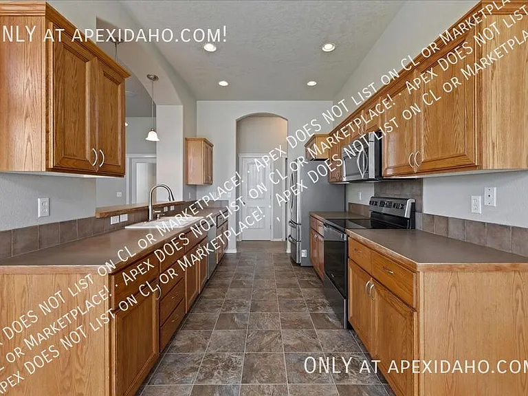 1899 W Apgar Creek Dr — Photo 10