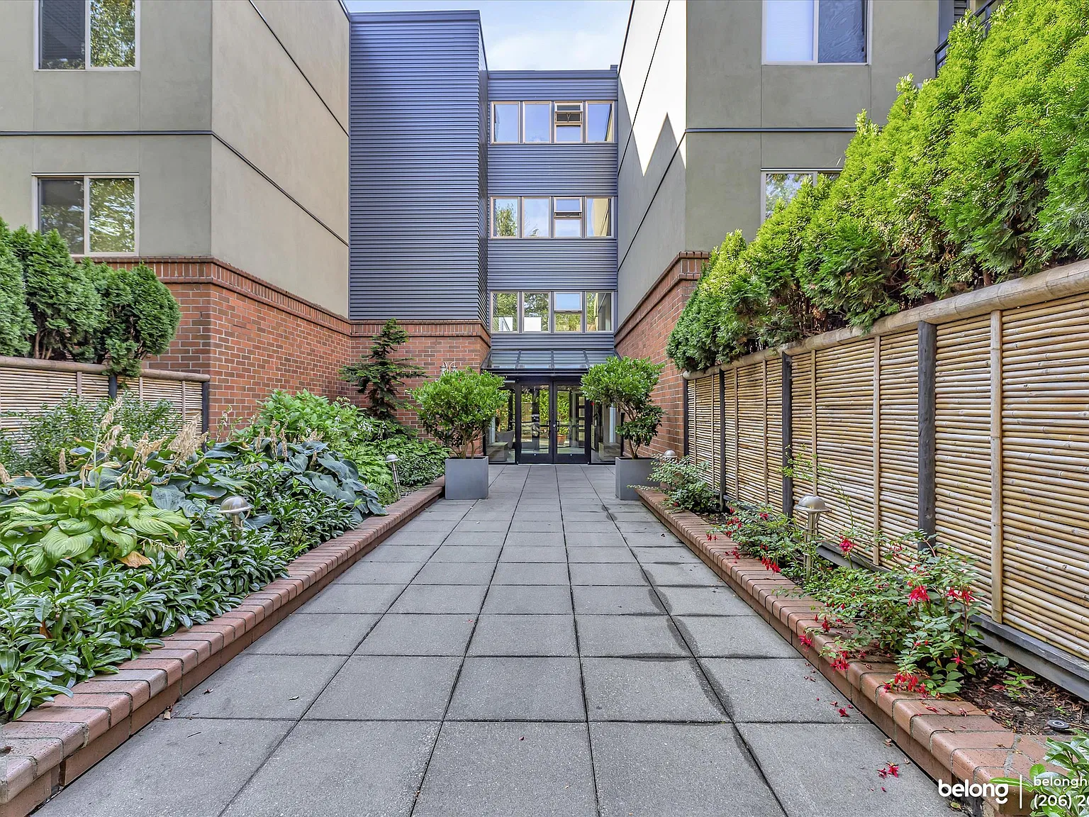 1 bed, 1.0 bath, 650 sqft, $1,995 — Photo 2