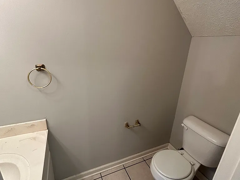 1525 Middleborough Ct — Photo 8