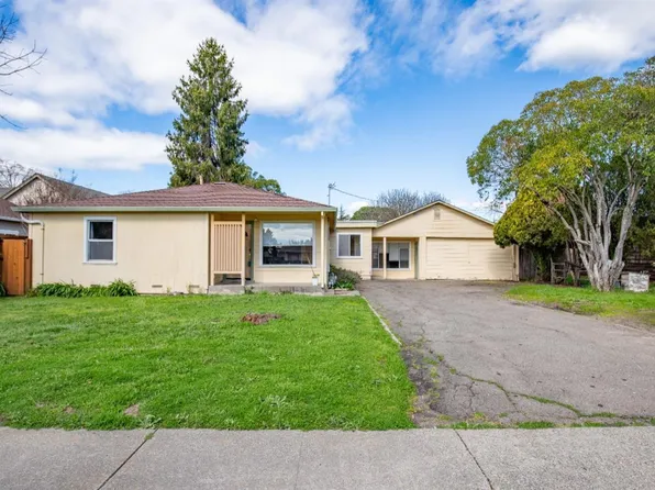 1681 Greeneich Avenue, Santa Rosa, CA 95401