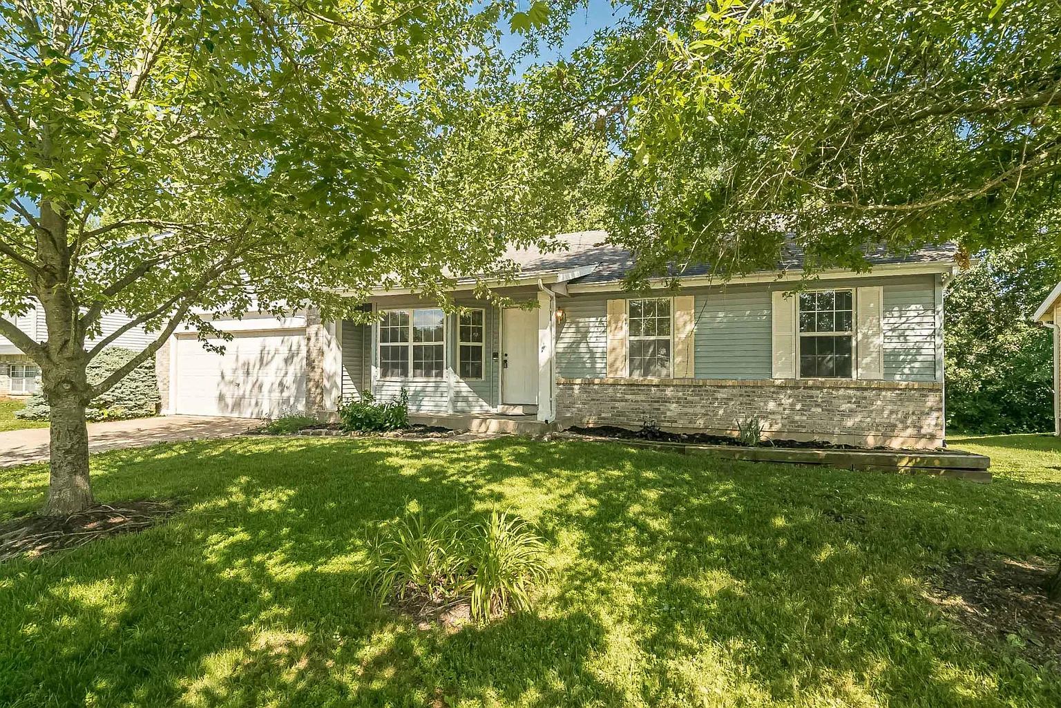 222 Christina Marie Dr photo 1