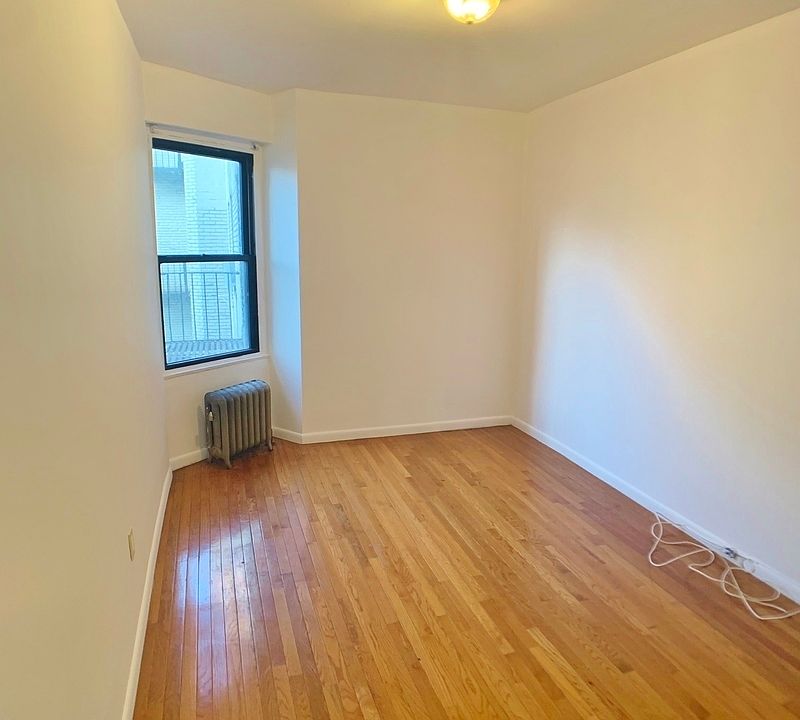 1st image of 21-16 35th St #4CC