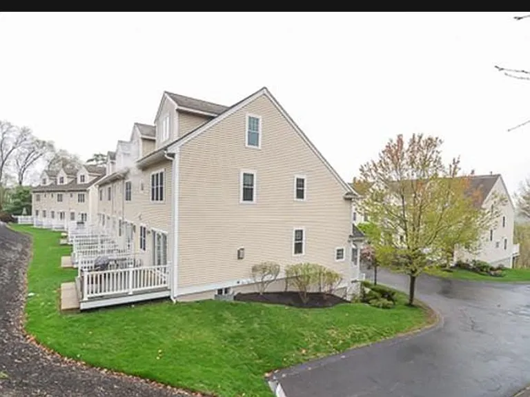 32 Richardson Rd — Photo 16