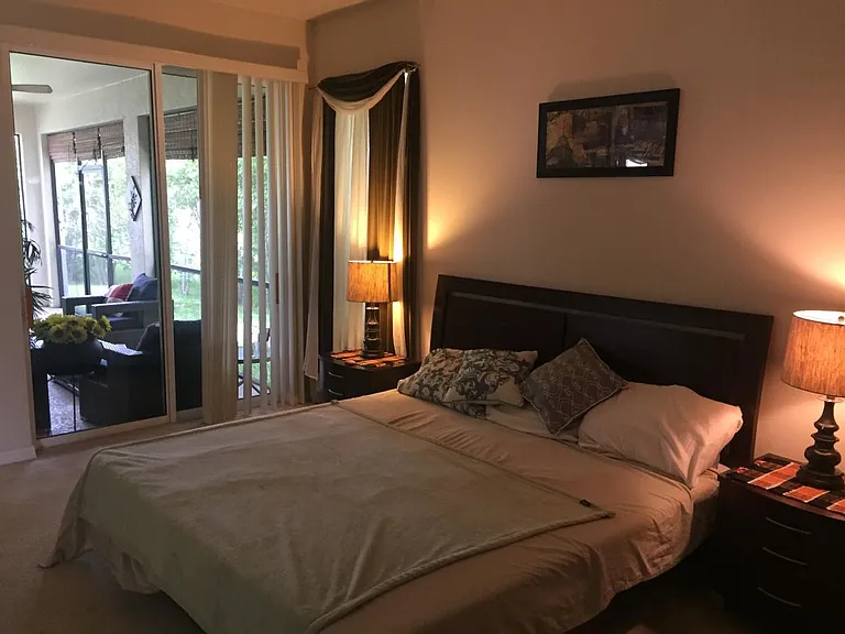 1054 Jardin Dr — Photo 18