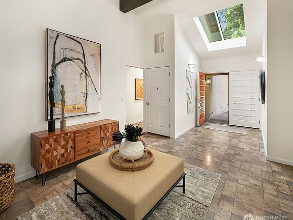 4th image of 4218 229th Avenue NE
