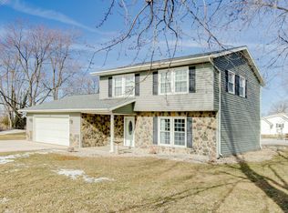 103 S Wayne St, Rockford, OH 45882