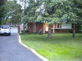 429 Meadow Dr, Schaumburg, IL 60193