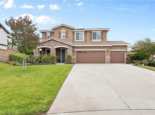 5605 Pine Leaf Ln, Fontana, CA 92336