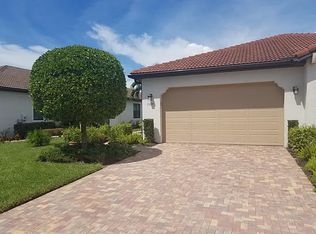 1569 Oceania Dr S, Naples, FL 34113