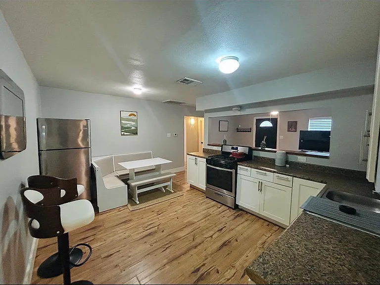 8137 Wetherby Ln — Photo 7