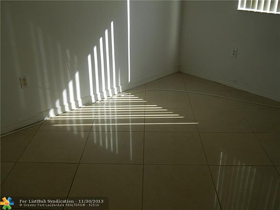 5th image of 7085 Nova Dr APT 131