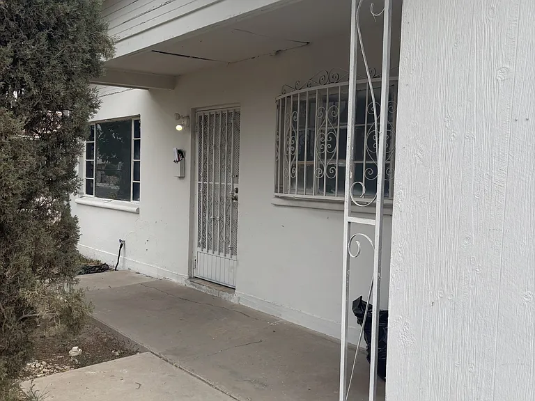 604 Cortez Dr — Photo 1