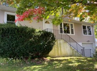 404 Glen Ridge Rd, Highland Lakes, NJ 07422