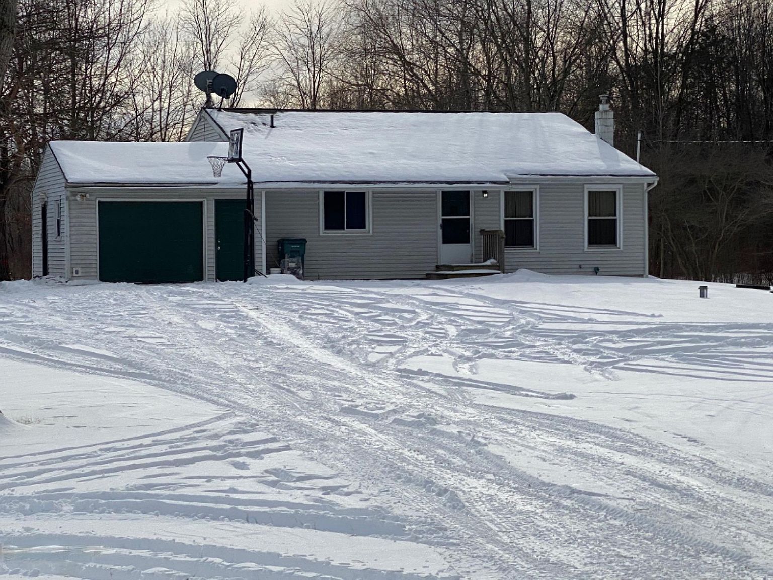 12296 Taft, Nunica, MI 49448 Zillow