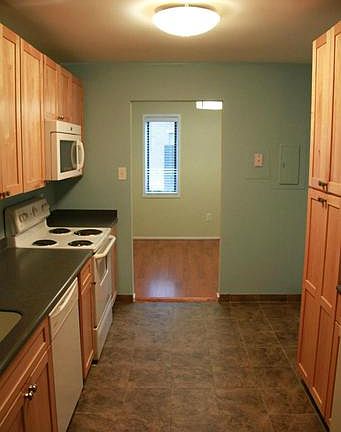3rd image of 531 Florida Ave #63