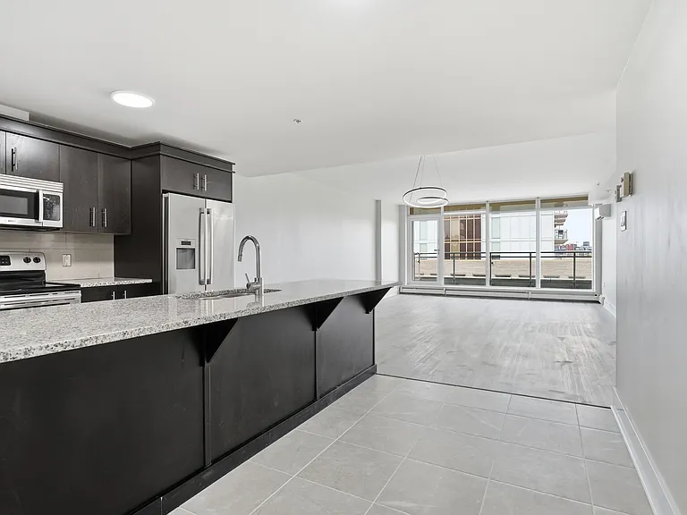 15 Kings Wharf Pl #406 — Photo 4