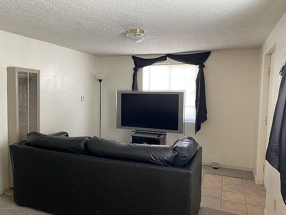 4th image of 301 Francis Ave #305