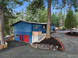 150 NE Briggadun Dr, Belfair, WA 98528