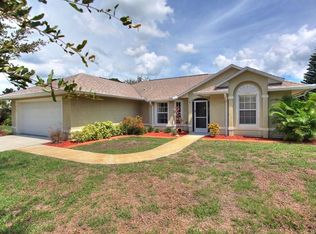 425 Hazel St, Sebastian, FL 32958