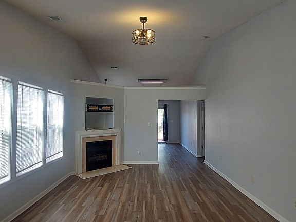 4th image of 13112 Planters Row Dr