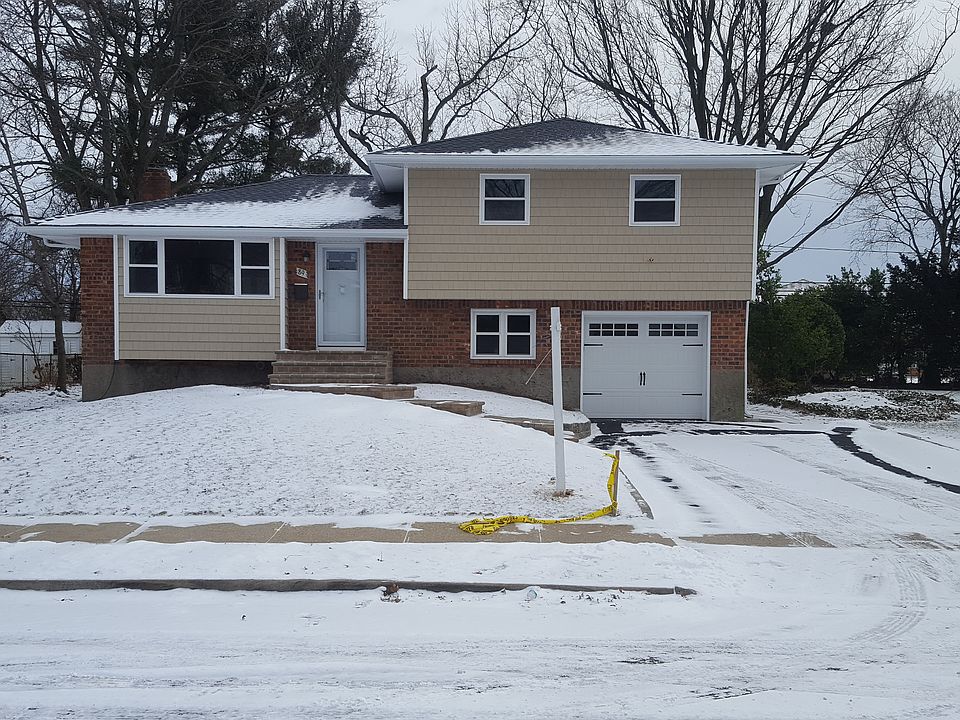 2nd image of 89 Plymouth Rd