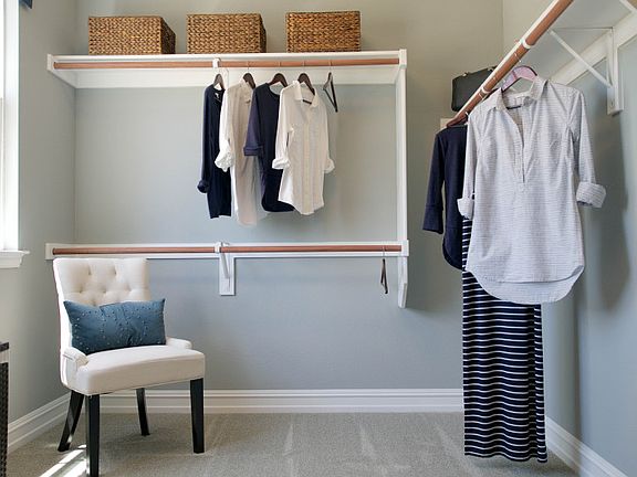 Walk-in Closet