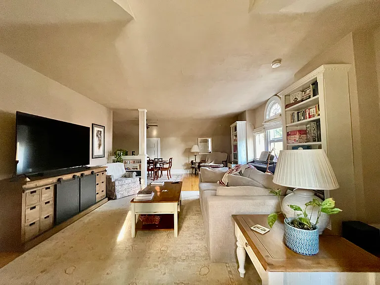326 Madison Ave SE #3 — Photo 3