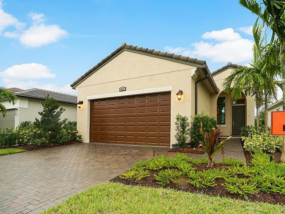 Beverly Model Home Exterior