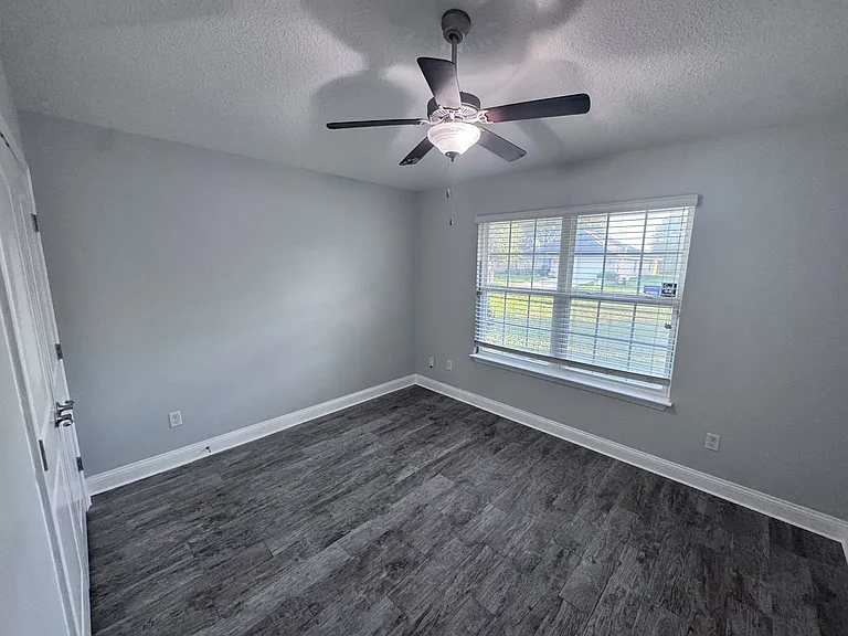 7565 Westland Oaks Dr — Photo 14