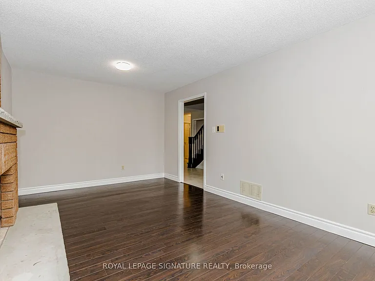 101 Hullrick Dr — Photo 24