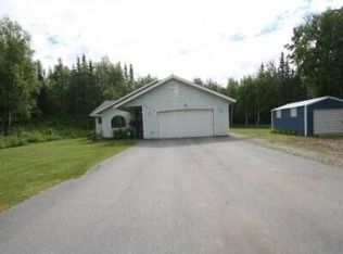 3930 E Glendale Dr, Wasilla, AK 99654