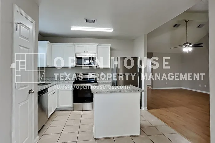 6826 Clover Walk Ln — Photo 6