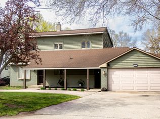 10443 Melvin St, Zeeland, MI 49464