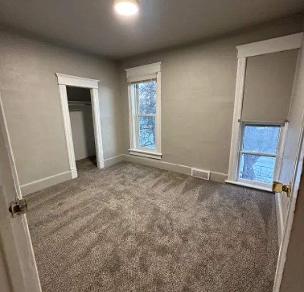1609 8th Ave N #5 — Photo 3