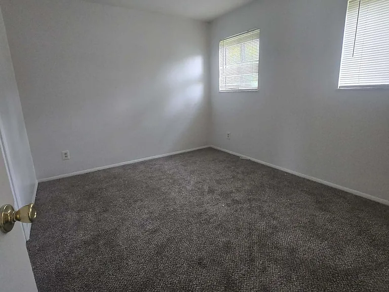 7709 Circle Dr — Photo 14