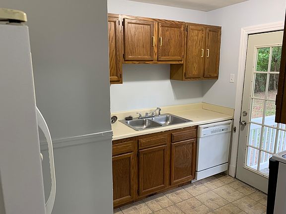 2nd image of 6613 W Grace St