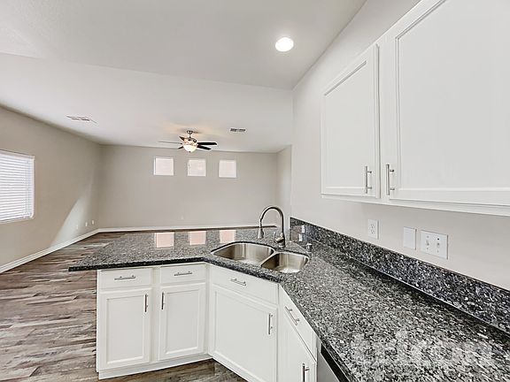 4th image of 5944 Victory Point St