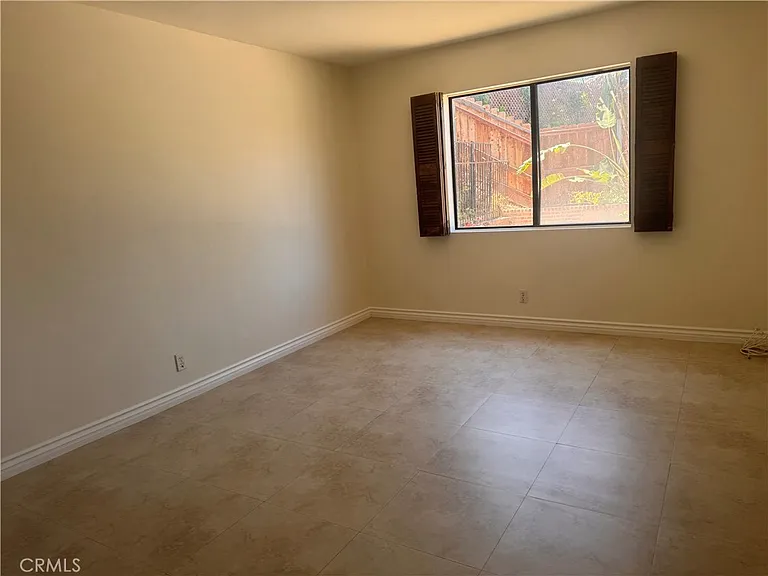 25311 Hillary Ln — Photo 27