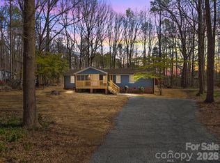 215 Crescent Heights Dr, Salisbury, NC 28146