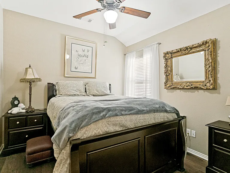 5212 Spicewood Dr — Photo 7
