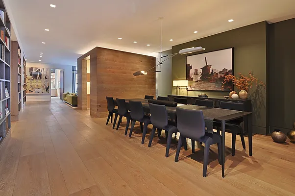 Sold by Corcoran | media 21