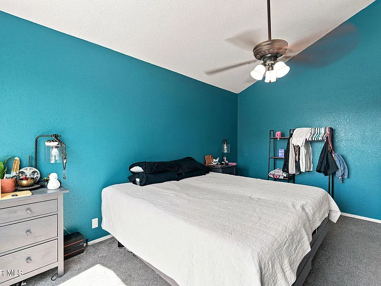 2437 Fletcher Pl — Photo 34