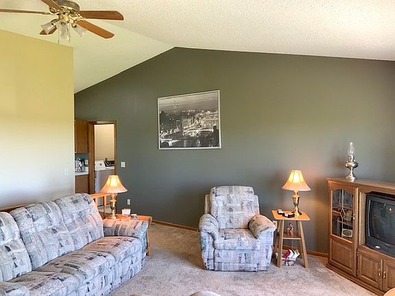 3rd image of 3650 Dove Hill Ave