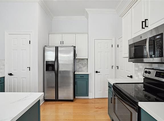 5th image of 4323 Annunciation St