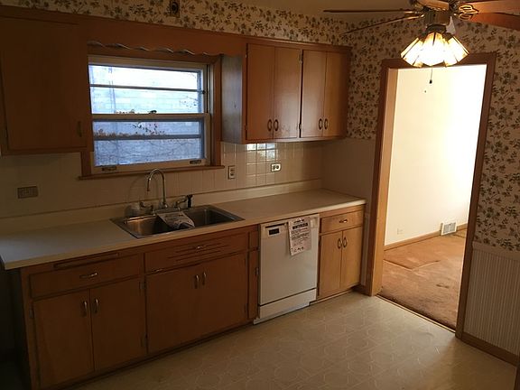 4th image of 6209 N Kildare Ave