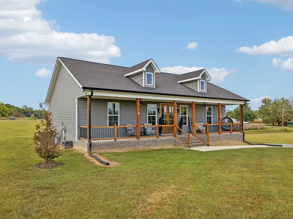 997 Bear Carr Rd, Westmoreland, TN 37186