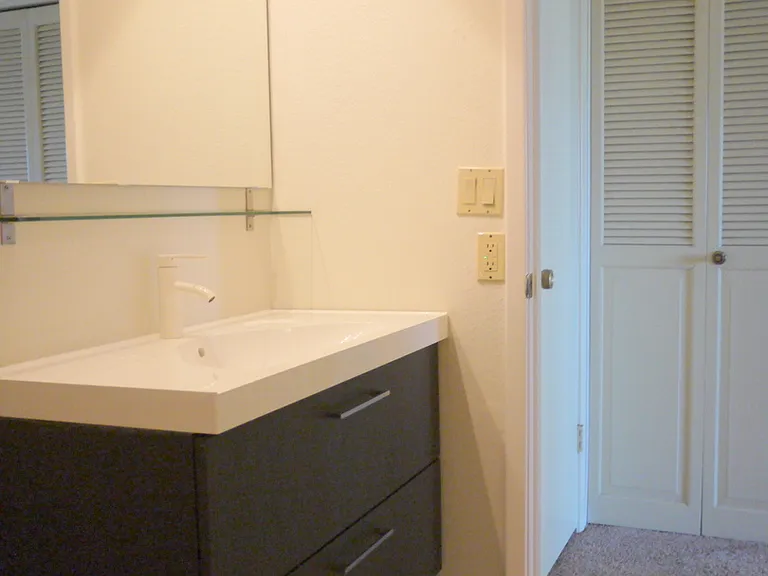 700 E Mesquite Cir #P216 — Photo 3