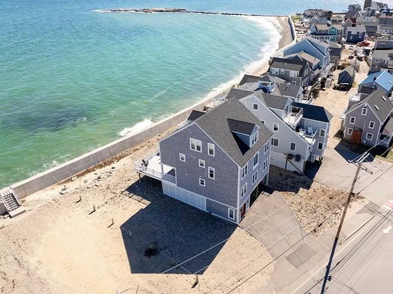 308 Ocean St — Photo 2