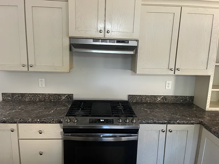 3951 S Mentor Ave #42 — Photo 2